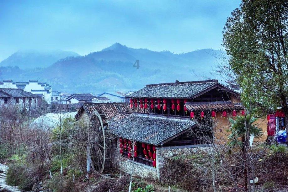 省十四届人大二次会议黔西南州代表团举行组团会议